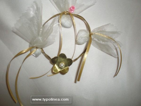Μπομπονιέρα γάμου στεφανάκι με λουλούδι μαργαρίτα μεταλλική ορείχαλκο